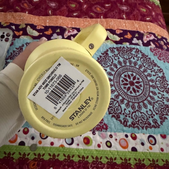 Stanley Bright Yellow 40 ox - Picture 4 of 4